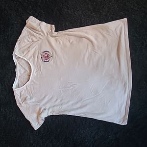 Like new peachy colored Old Navy t-shirt